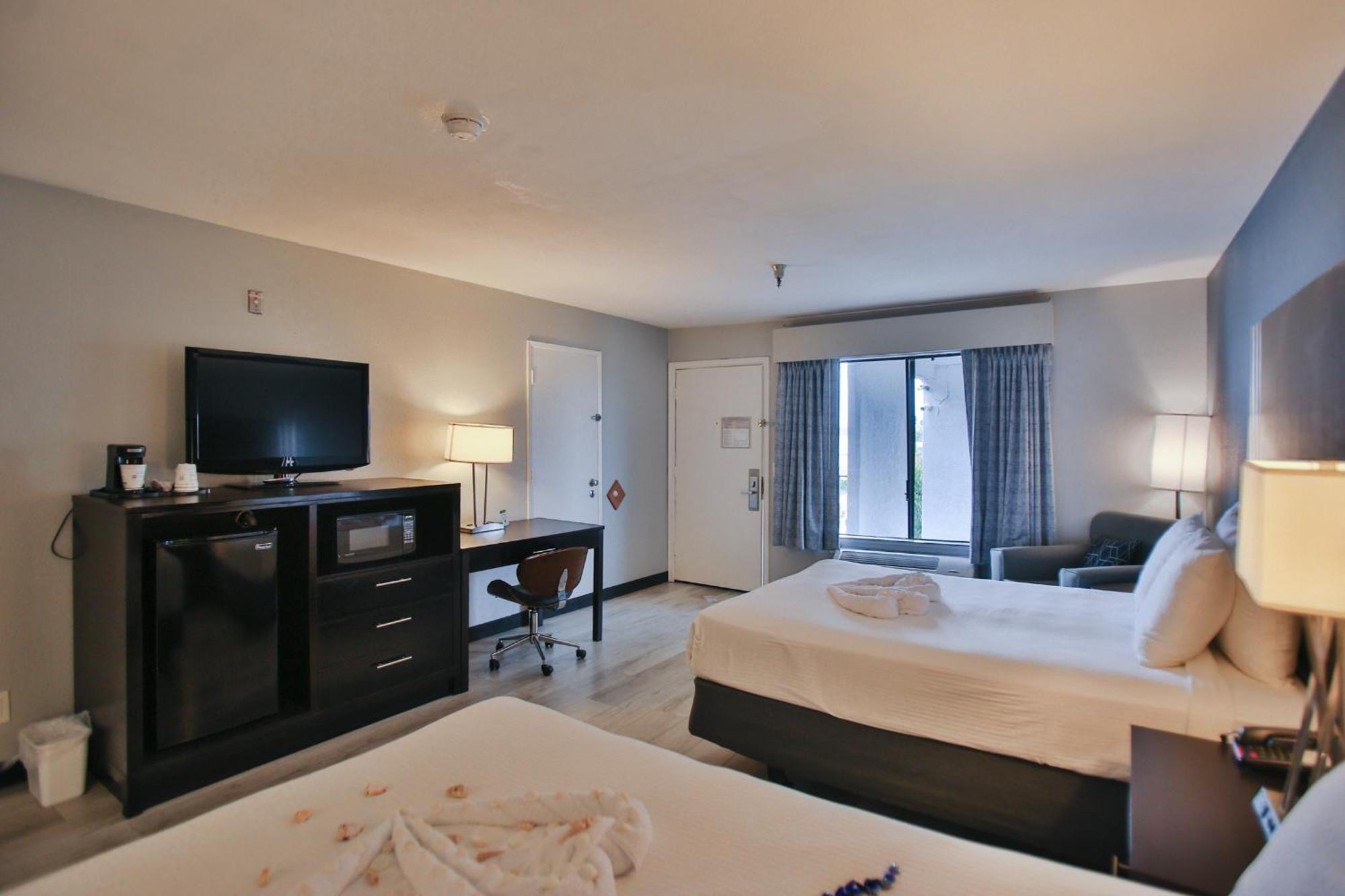 Best Western Surf City Χάντινγκτον Μπιτς Εξωτερικό φωτογραφία